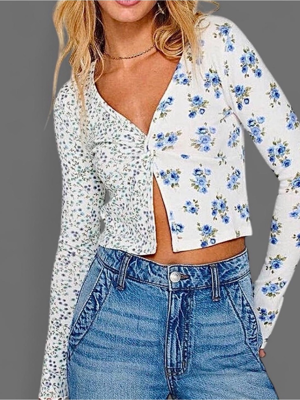 Aeropostale long sleeve cropped top size M V-neck floral print white blue crop